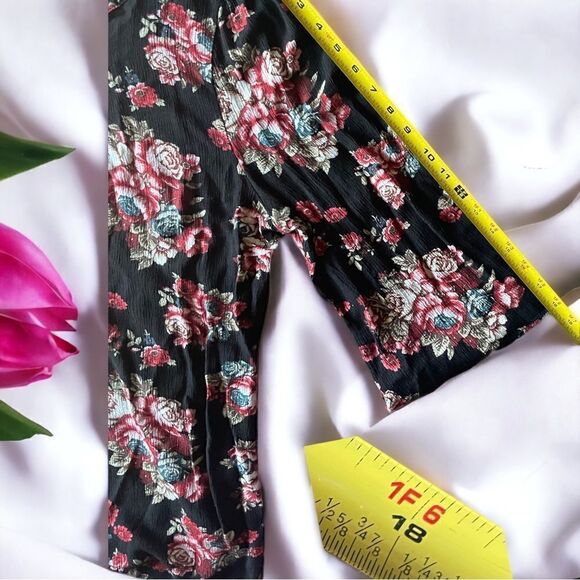 Cool Melon l Black w/ floral print l 3/4 Sleeve (Bell) l Scoop neck l 3X l EUC - Picture 6 of 11